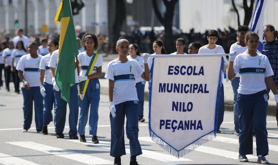 Dia 7 de setembro ficará na memória de crianças de comunidade do Rio