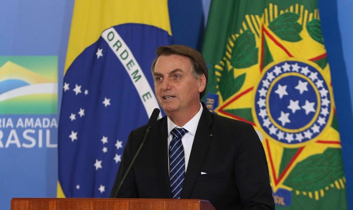 No Japão, Bolsonaro terá encontro bilateral com presidente da Ucrânia