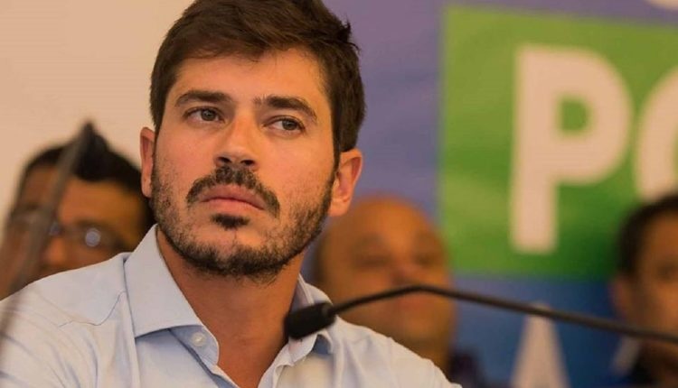 PSL promete suspender 19 deputados bolsonaristas