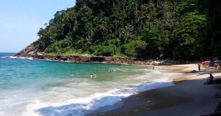 Condomínio fechado não pode ‘privatizar’ praia para moradores, diz TRF-4