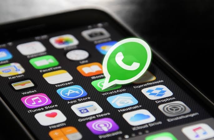 TSE determina que WhatsApp informe se empresas fizeram disparos massivos na eleição