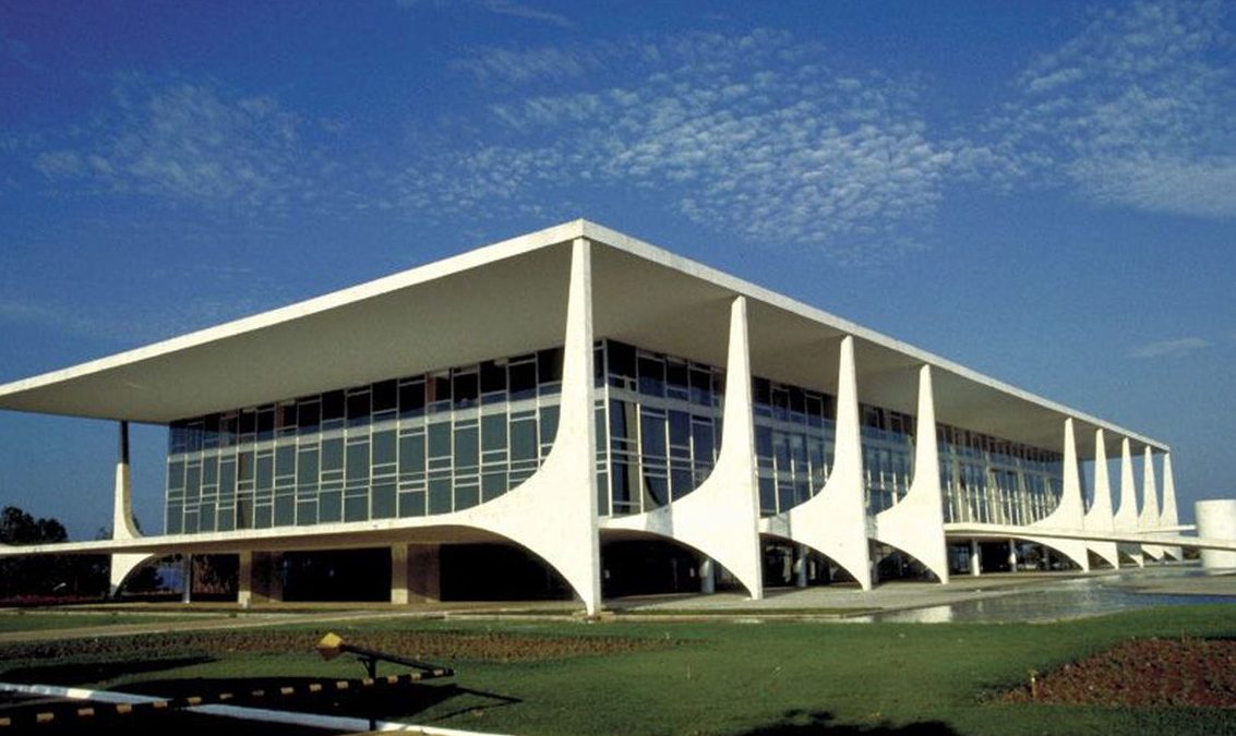 Reforma administrativa fica para 2020, diz Planalto