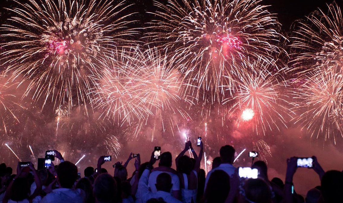 Bombeiros alertam para cuidados com fogos de artifício no réveillon