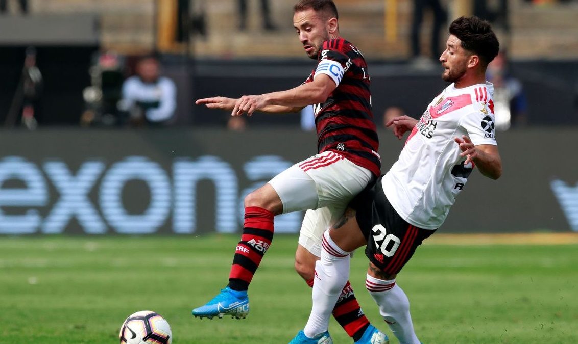 Éverton Ribeiro quer Flamengo focado na semifinal do Mundial
