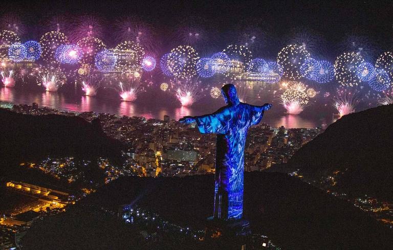 Juíza suspende show de cantora gospel no Réveillon do Rio