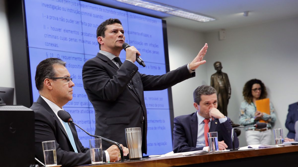 Bancada da bala prepara aliança com Moro para acelerar agenda de Segurança