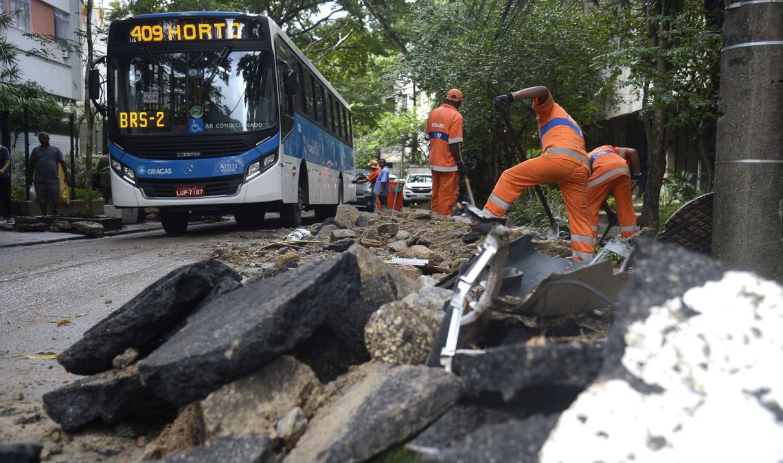 Empresas de ônibus do Rio têm até setembro para climatizar toda frota