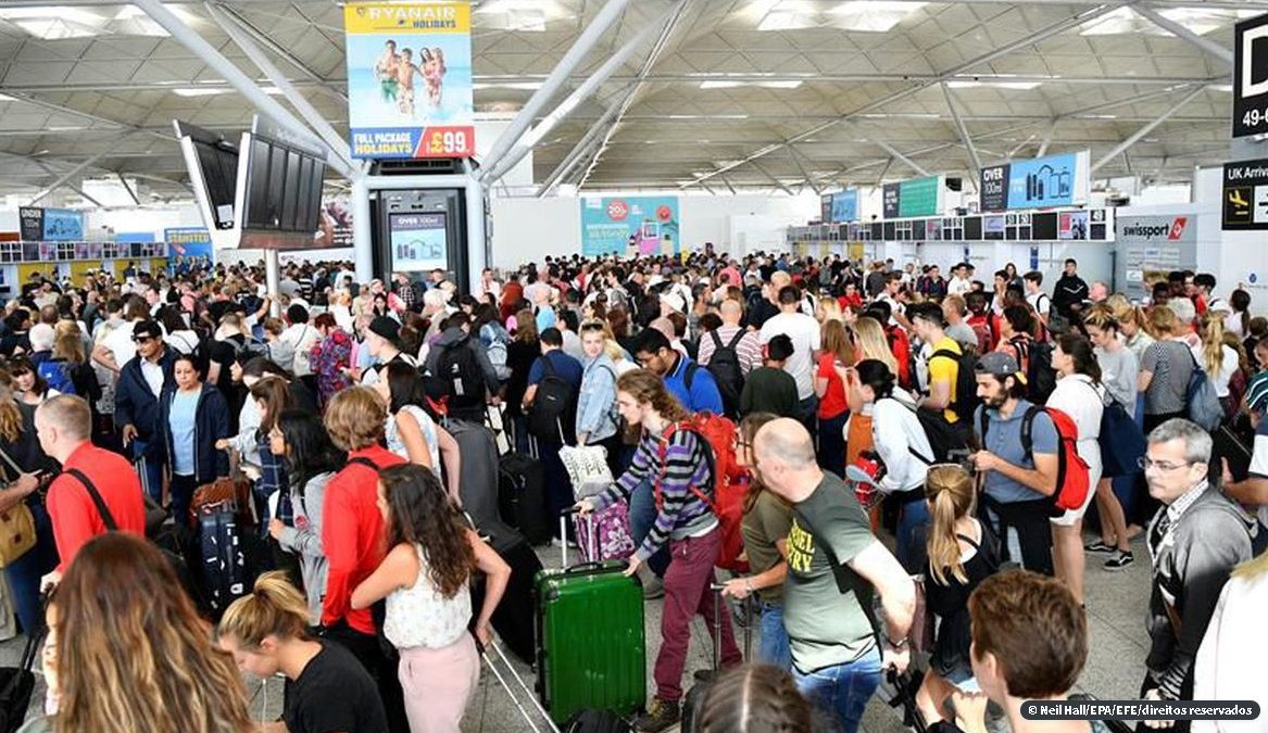 Aeroportos devem receber 1,36 milhão de passageiros durante o carnaval