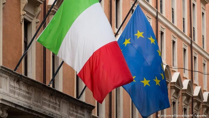 Itália só se salva financeiramente se liderar uma ruptura com o euro