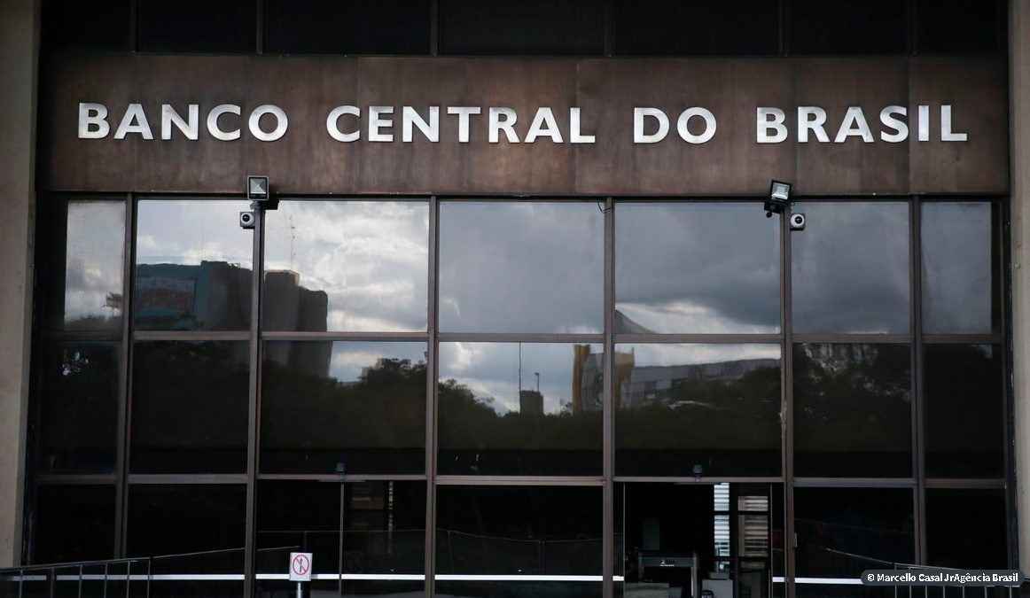 Bancos não poderão distribuir dividendos até fim do ano