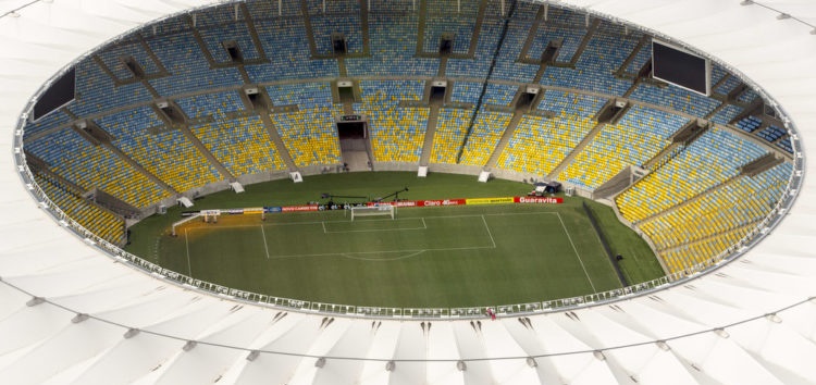 Bolsonaro enfraquece poder da Globo no futebol e beneficia Flamengo