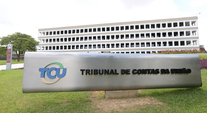 Antecipação de aposentadoria de presidente do TCU provoca corrida entre ministros de Bolsonaro por vaga