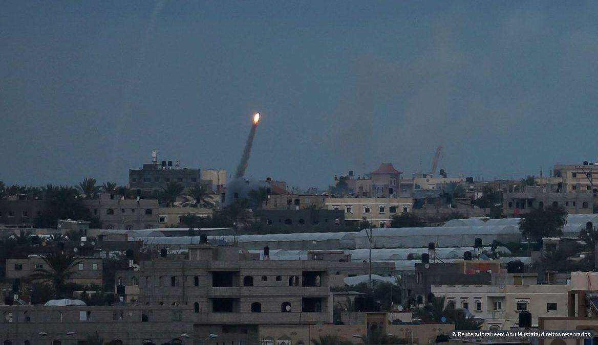 Israel e Hamas concordam em restaurar calma na fronteira de Gaza