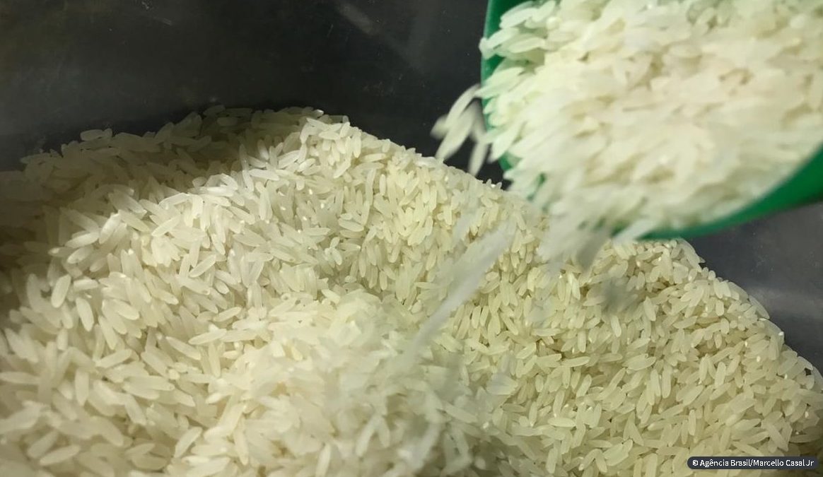 Governo zera imposto de importação do arroz até o final do ano