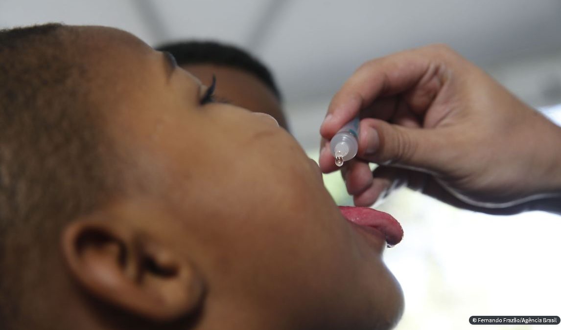 Pediatras encaminham manifesto ao governo com alerta sobre vacinação
