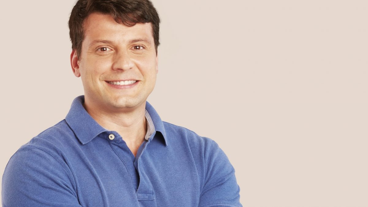 BERNARDO ROSSI: Sou candidato novamente, porque amo Petrópolis e também porque nesses quatro anos de governo avançamos muito, cuidando da nossa cidade com muita responsabilidade