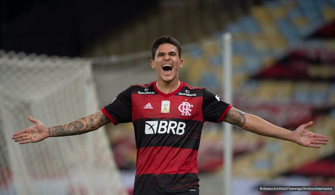 Com dois de Pedro, Flamengo acorda no segundo tempo e vence Sport