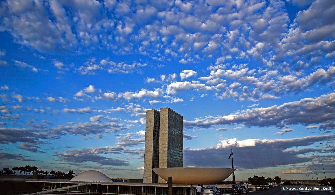 Senado aprova crédito na conta de luz de amapaenses