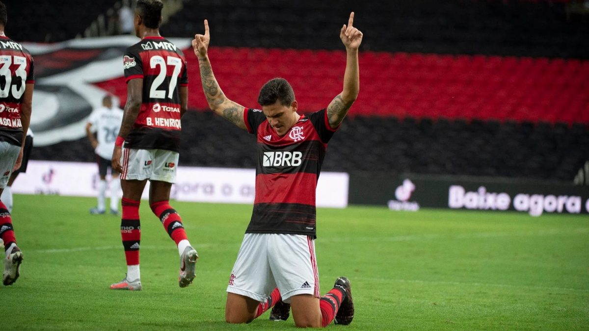 Flamengo avança às quartas de final da Copa do Brasil