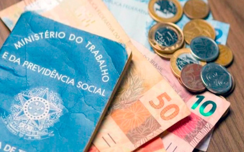 Governo revisa de R$ 1.067 para R$ 1.088 previsão para salário mínimo em 2021