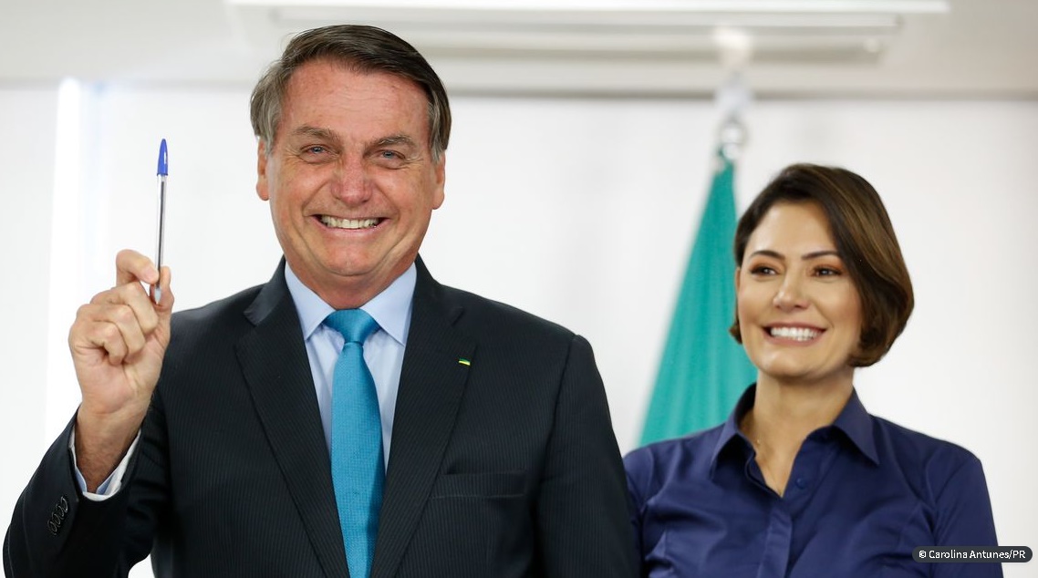 IstoÉ é absolvida em ação por danos morais movida por Michelle Bolsonaro