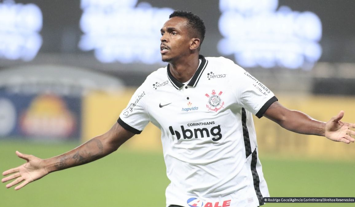 Brasileiro: Corinthians goleia Fluminense por 5 a 0 em São Paulo
