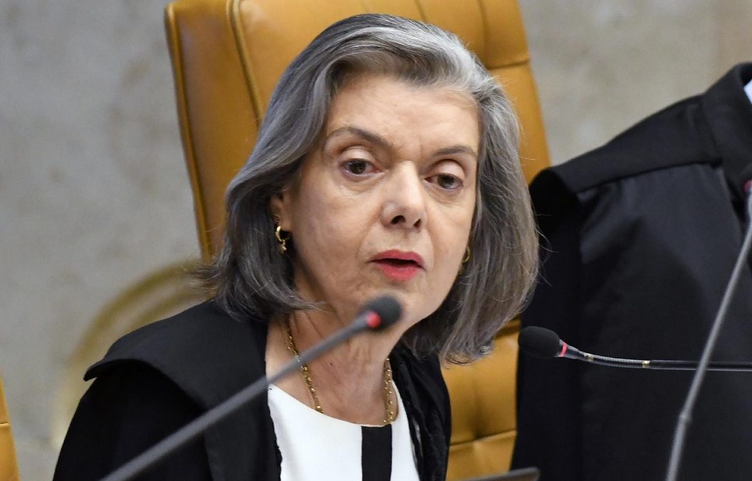 Cármen Lúcia nega impor a Lira prazo para análise de pedidos de impeachment