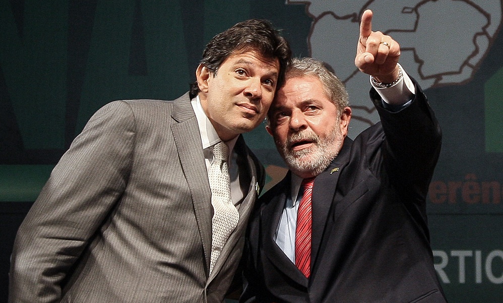 Lula manda Haddad pôr “o bloco na rua” como pré-candidato do PT para presidente em 2022 e viajar pelo país