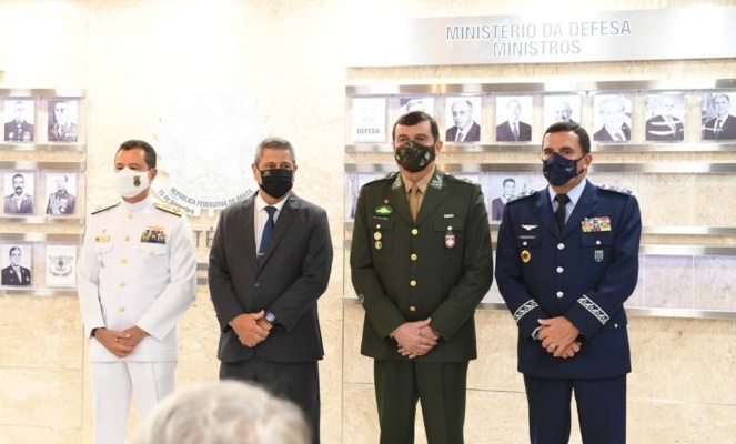 Bolsonaro escolhe novos comandantes das Forças Armadas