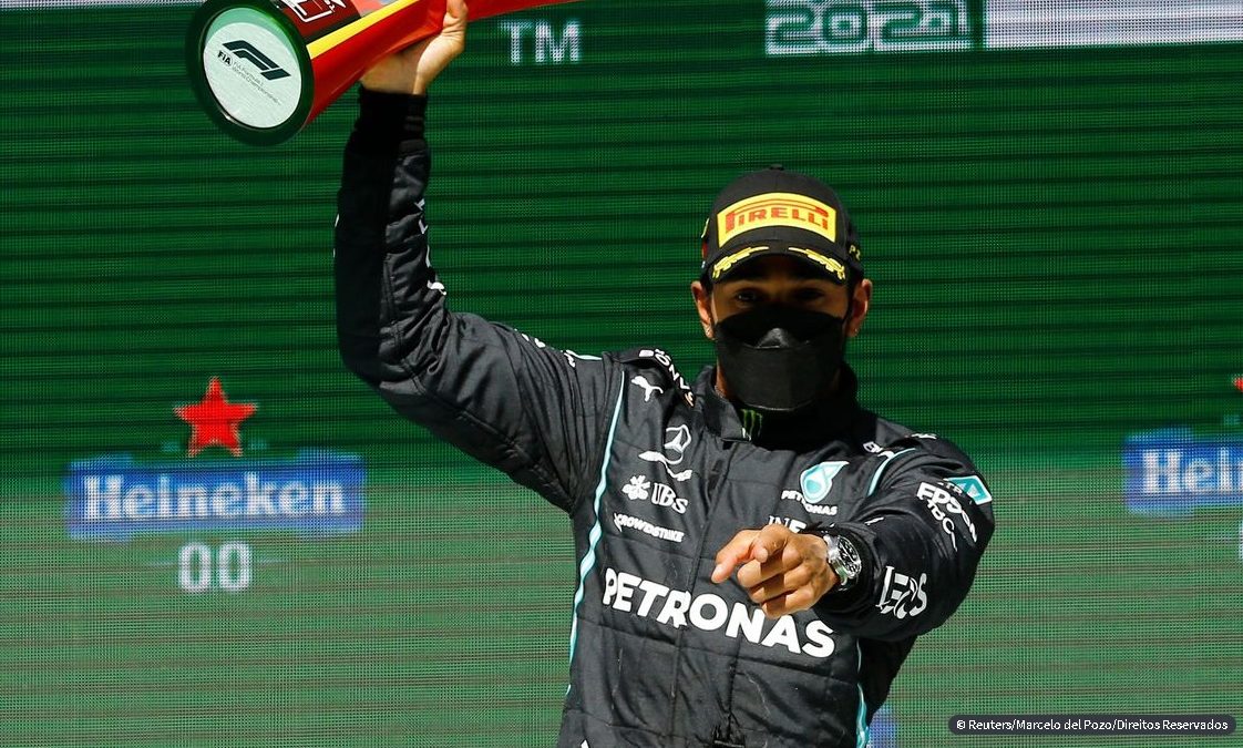 Hamilton vence GP de Portugal e amplia liderança na F1