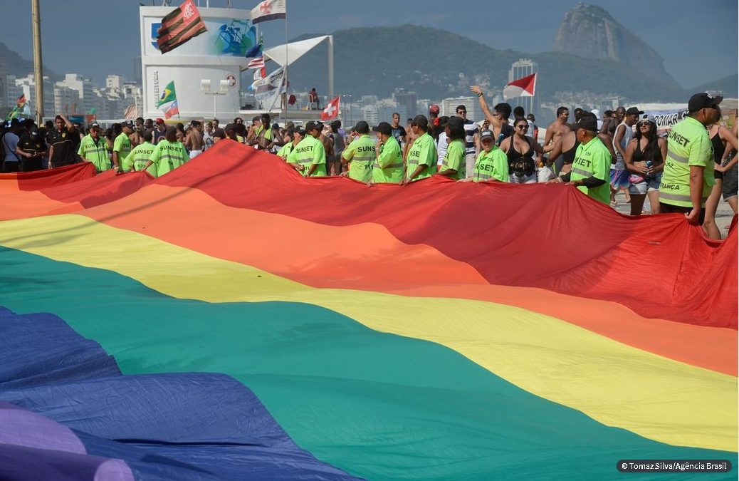 Arco-íris, 28 anos defendendo seres humanos no Brasil