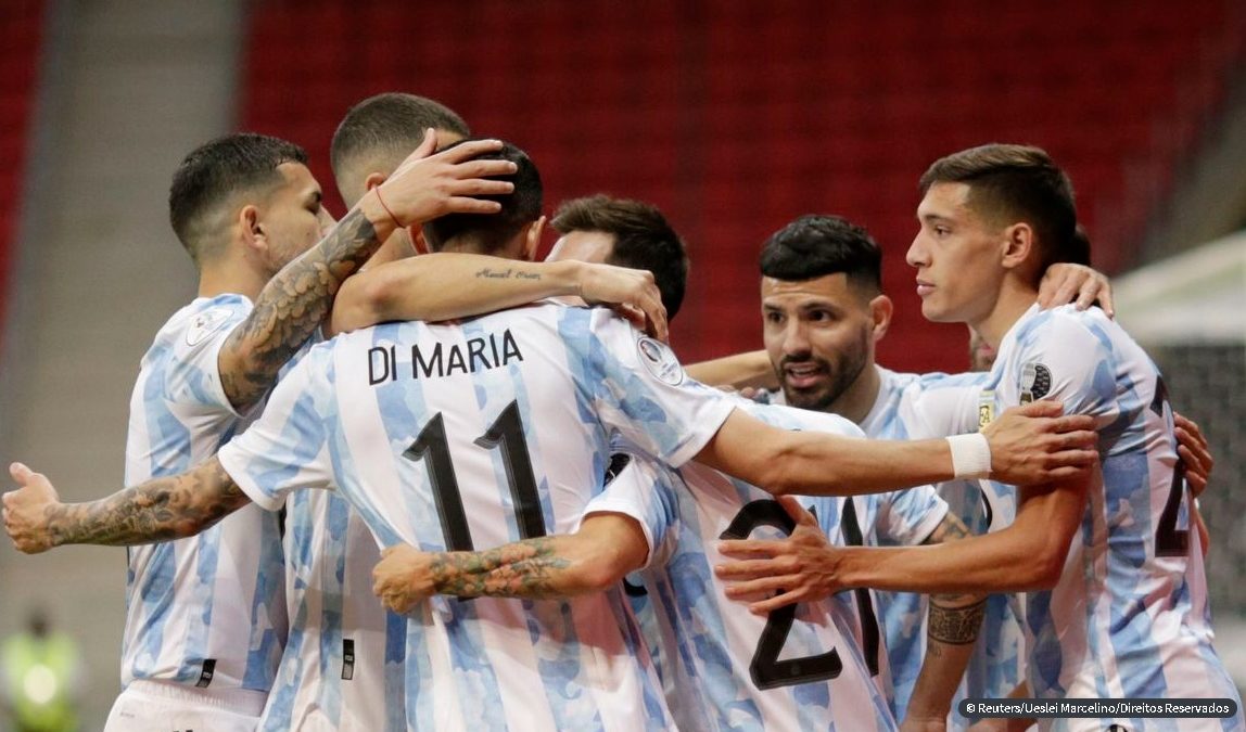 Copa América: Argentina derrota Paraguai e assume ponta do Grupo A; Chile e Uruguai empatam em 1 a 1