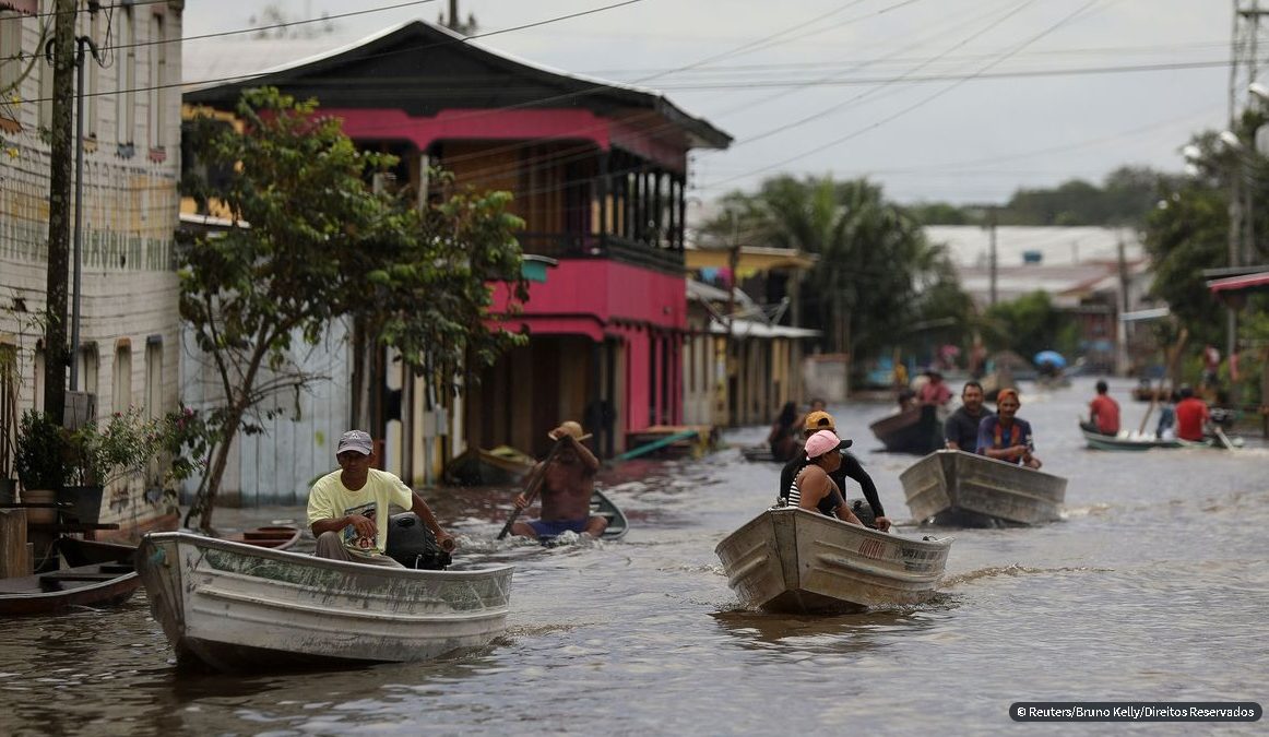 Nível do Rio Negro deve começar a baixar nas próximas semanas