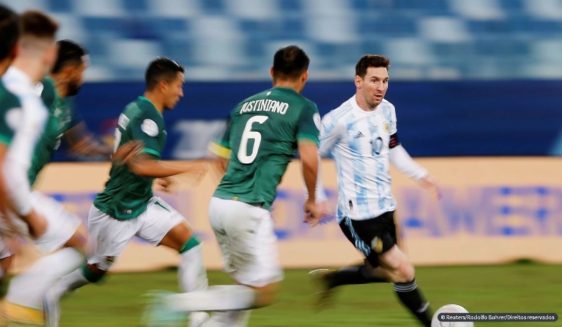 Copa América: Argentina goleia Bolívia por 4 a 1; Cavani garante vitória do Uruguai sobre Paraguai