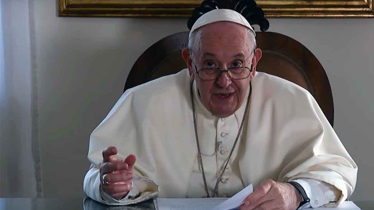 O Papa: pais, não se espantem diante dos problemas dos filhos. Apelo pela paz na Ucrânia