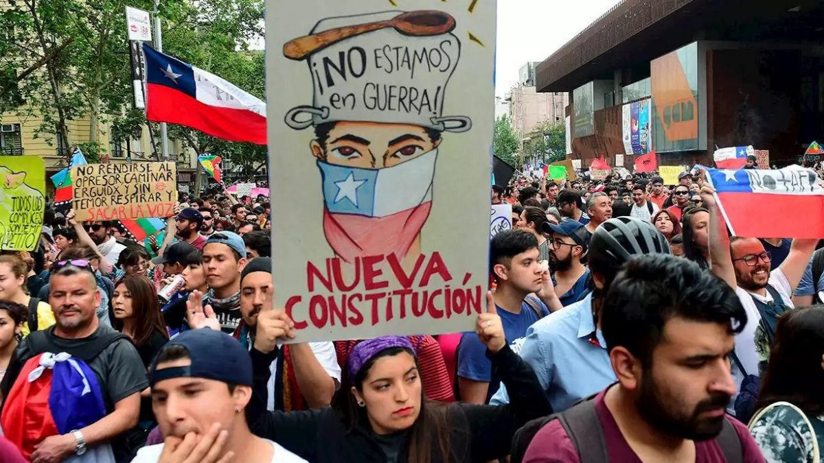 Ultradireita brasileira promove terrorismo ideológico espalhando mentiras sobre a Constituinte no Chile – por Jeferson Miola