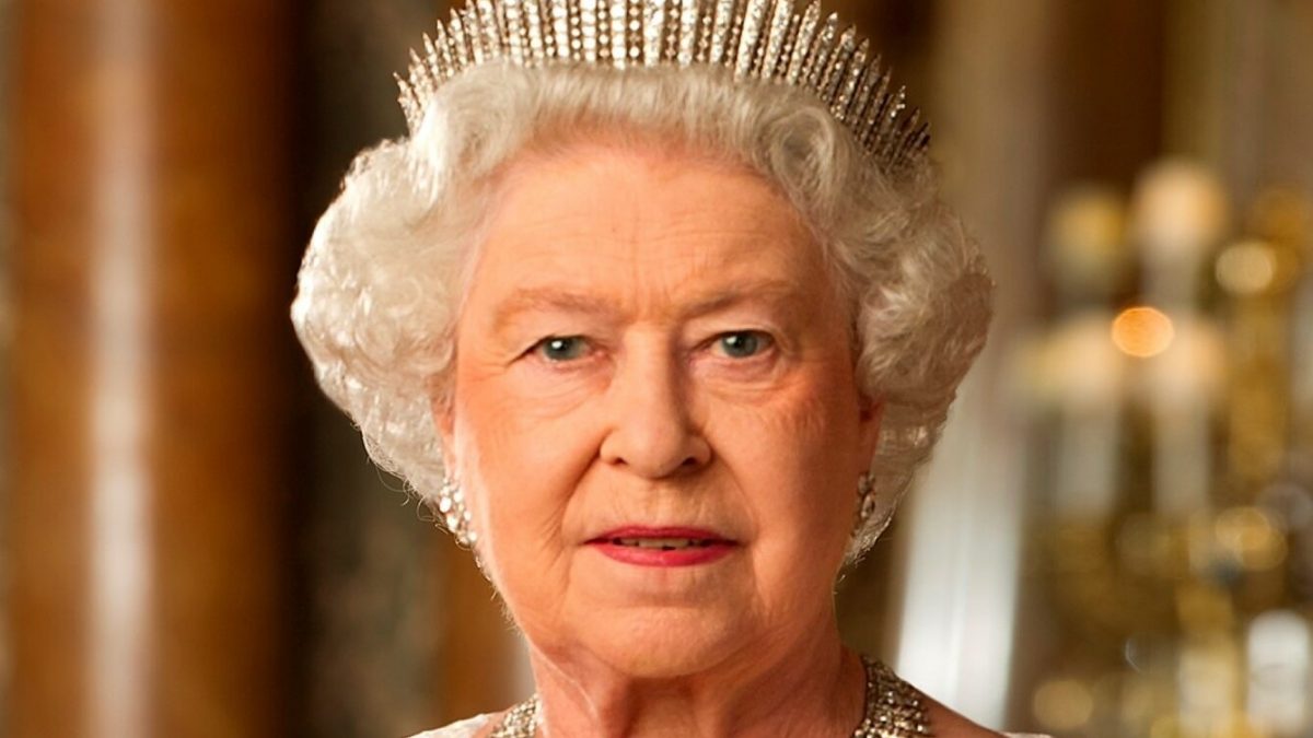 70 anos de reinado de Elizabeth II, e/ou a Pornochanchada Real – por Sérgio Vieira