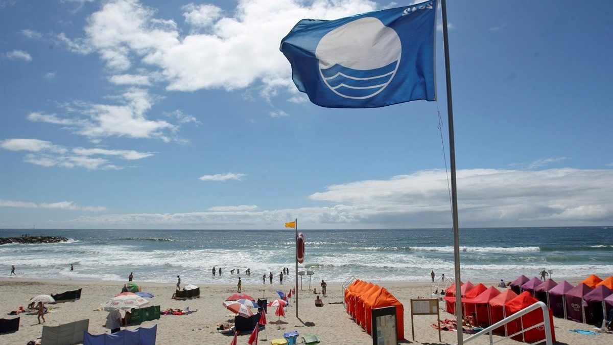 Praias e marinas brasileiras recebem certificação internacional Bandeira Azul