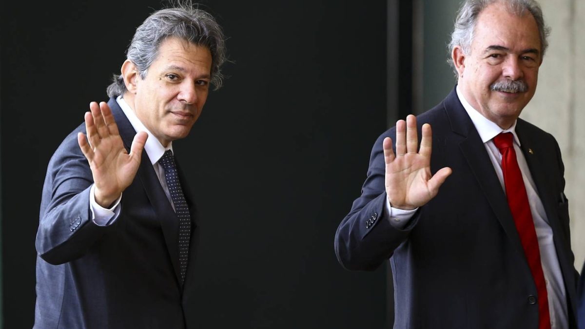 Aliados esperam que a reforma tributária aproxime Haddad e os agentes econômicos; Câmara altera Lei das Estatais, que poderia impedir Mercadante na direção do BNDES