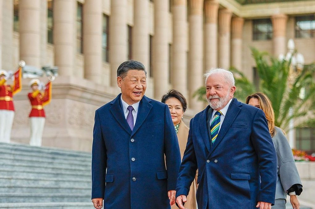 Lula tenta abortar nova possível tentativa golpista dos EUA se aproximando da China e Rússia, será! – por Emanuel Cancella