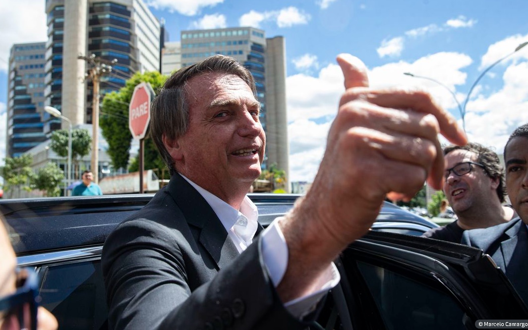 Bolsonaro diz não ter ligações com golpistas e nada saber sobre Cid e cartões de vacinas