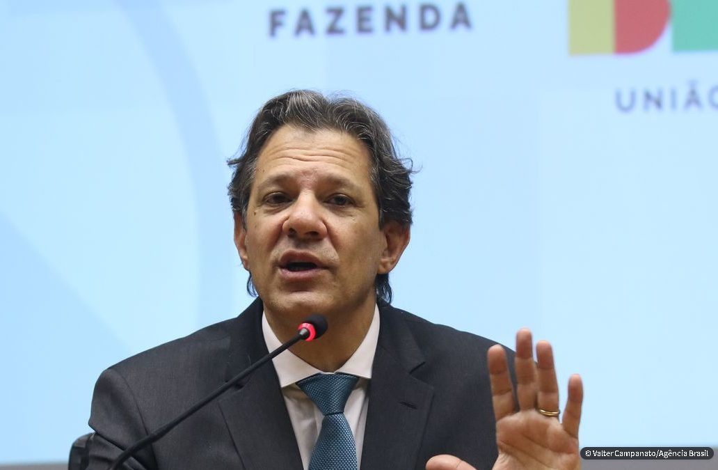 Economia recua em maio e Haddad responsabiliza os juros de 13,75% fixados pelo BC – por Pedro do Coutto