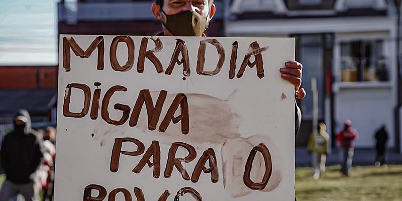 Há mais imóveis desocupados do que déficit de moradia no país. (Foto: Giorgia Prates / Brasil de Fato)