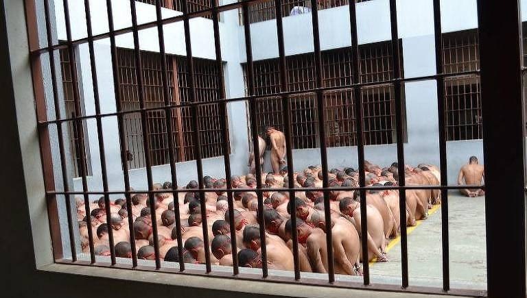 ESPECIAL XXXV: A família dos presos e o estado de tortura permanente – por Siro Darlan