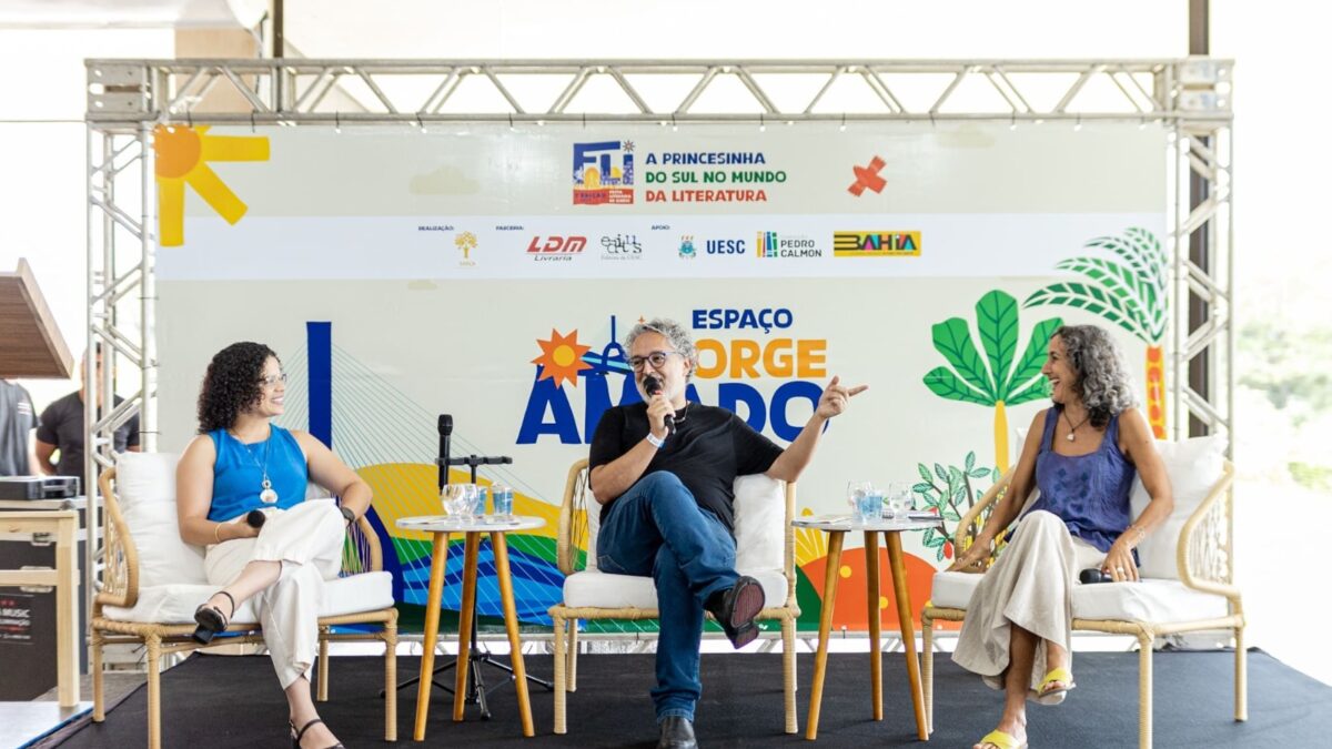 Primeiro dia da Festa Literária de Ilhéus na Bahia com debates, artes e muita diversão – por Fábio Costa Pinto